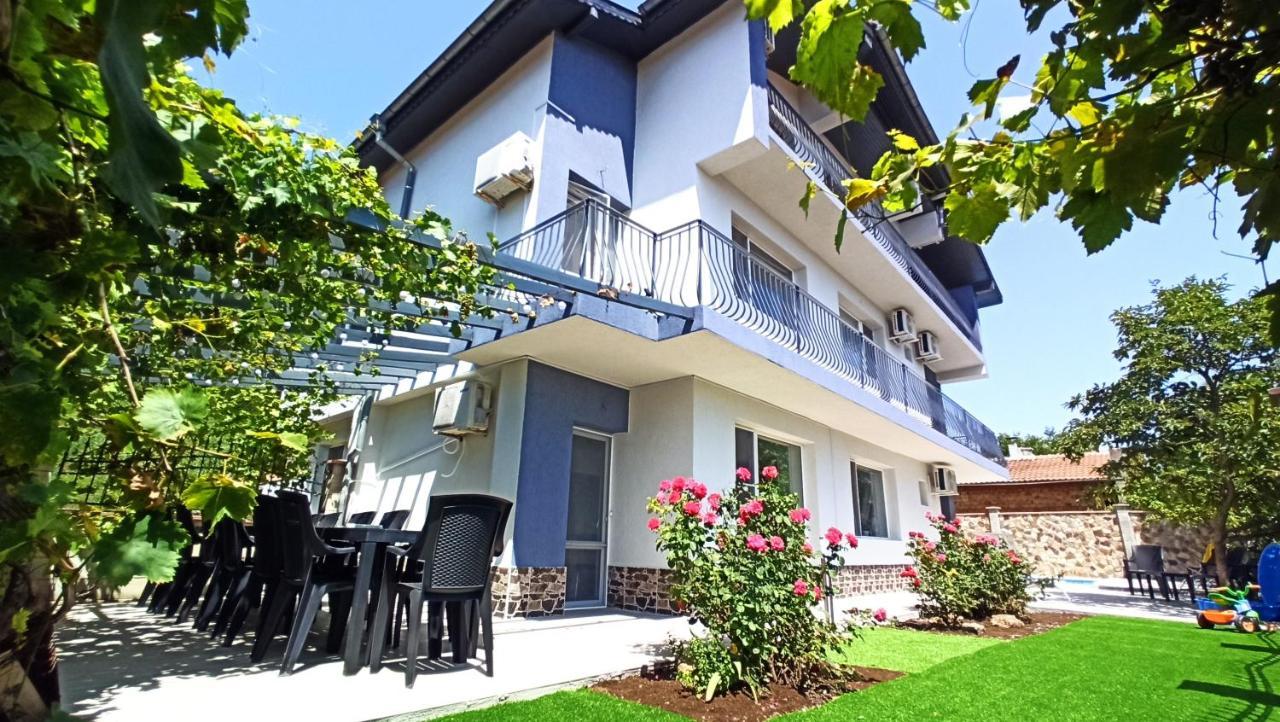 Arode Villa Ovidius - Apartments Balchik Bagian luar foto