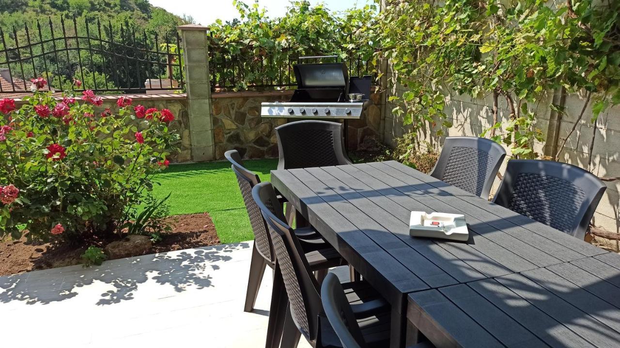 Arode Villa Ovidius - Apartments Balchik Bagian luar foto