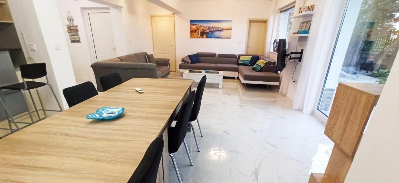 Arode Villa Ovidius - Apartments Balchik Bagian luar foto