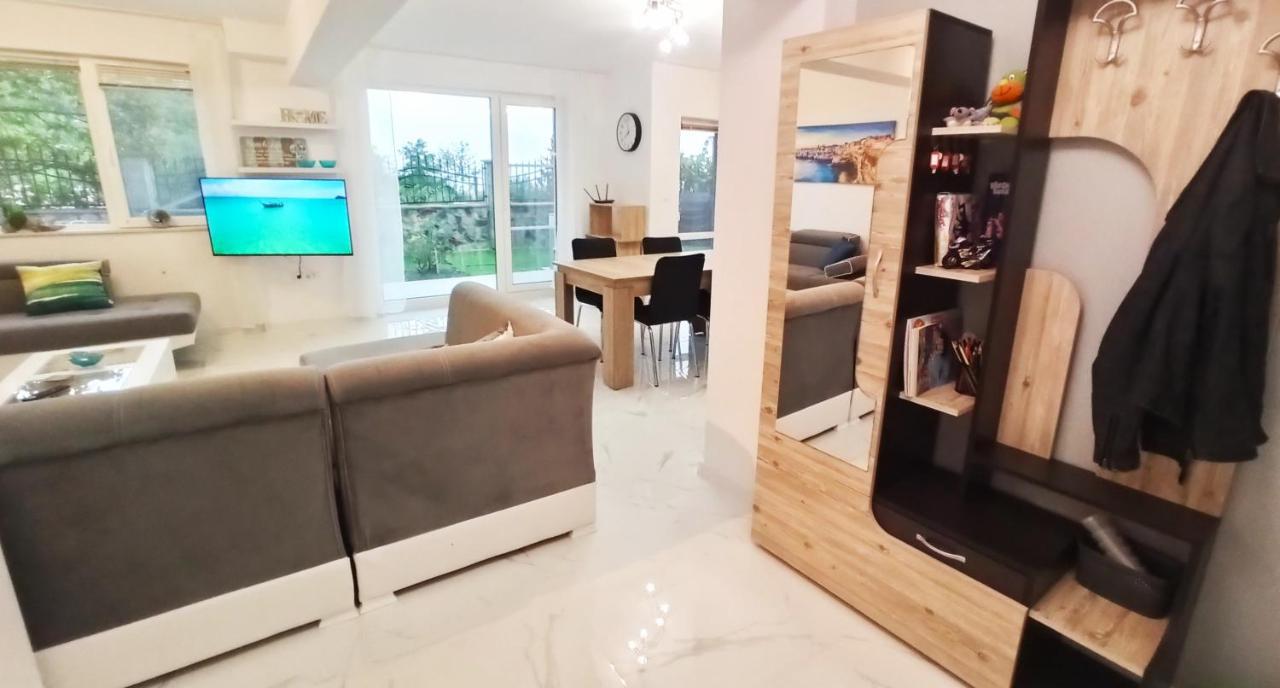 Arode Villa Ovidius - Apartments Balchik Bagian luar foto